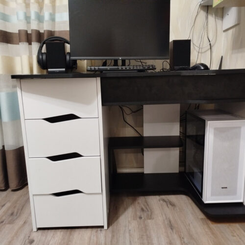 Геймерський стіл ХGamer PURE White-Black